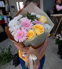 Букет цветов из:  Герберы, Розы и Хризантемы в Чое