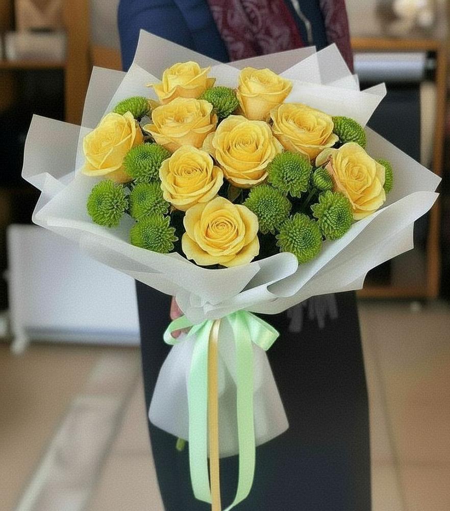 Букет сочно-зеленый в Чое Букет цветов из: Хризантемы и Розы в Чое