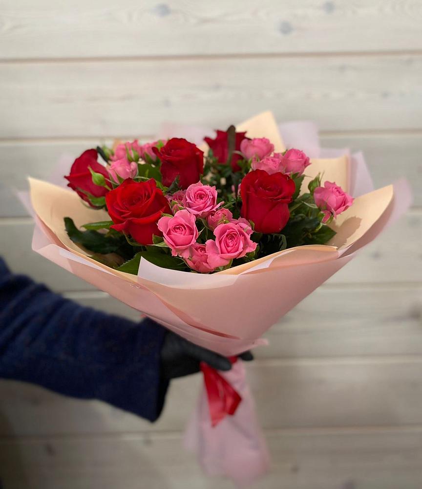 Букет тайны любви в Чое Букет цветов из: Розы в Чое