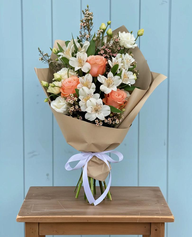 Букет яркий комплимент в Чое Букет цветов из: Альстромерии, Лизиантусы, Розы и Хризантемы в Чое